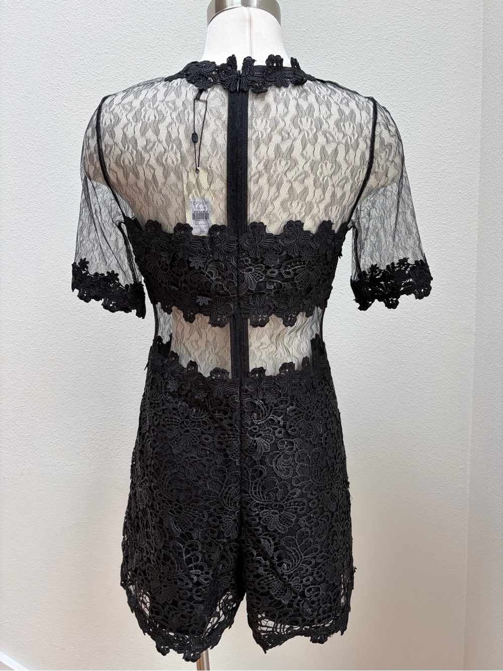 Topshop Floral Lace Romper Sheer Guipure Cutout Short Sleeve Black Size 6 - Picture 5 of 10